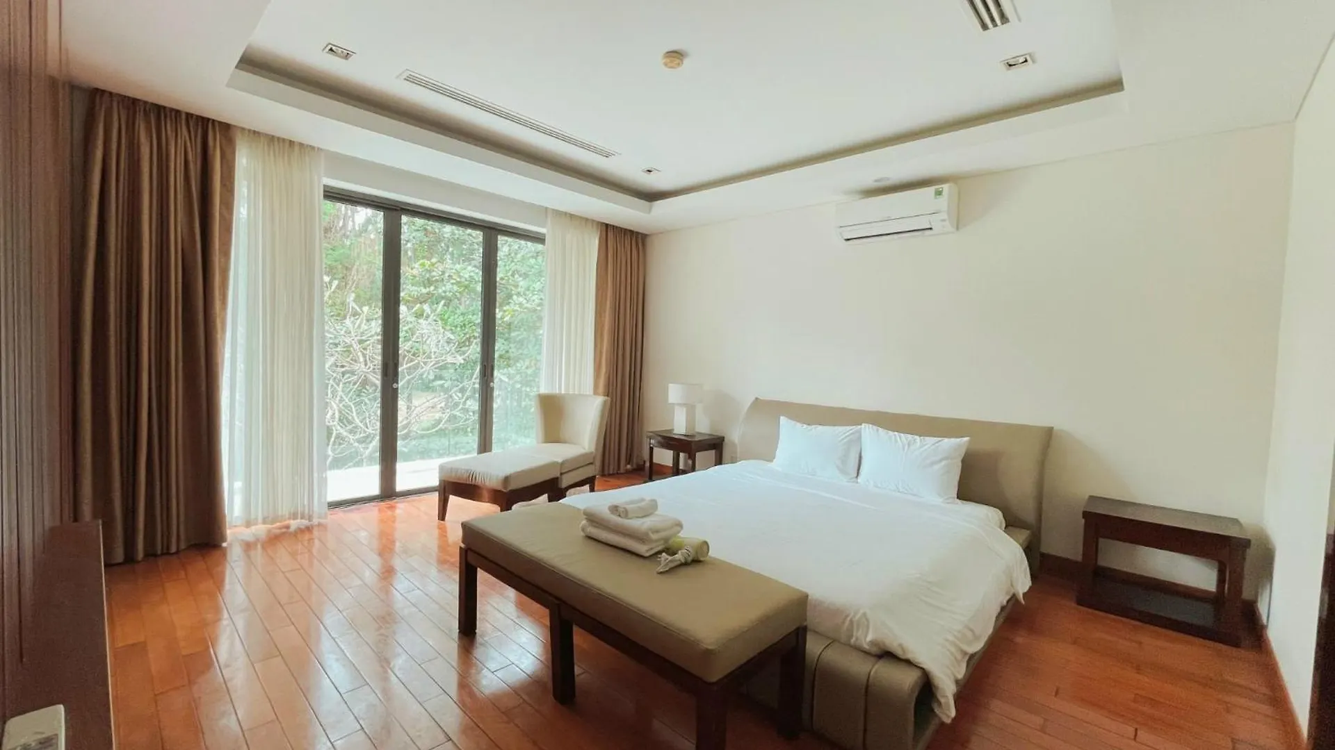 Resort Memories Holiday Beach Villa Da Nang