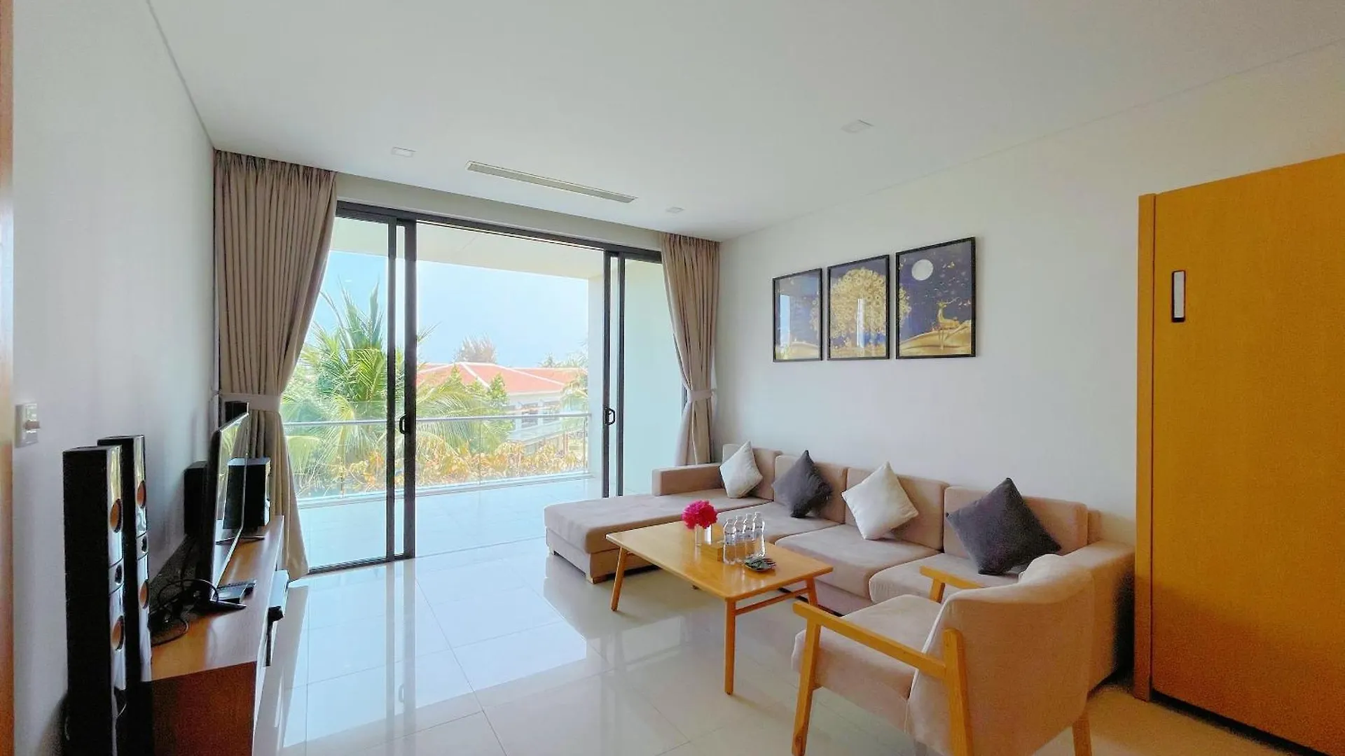 Resort Memories Holiday Beach Villa Da Nang