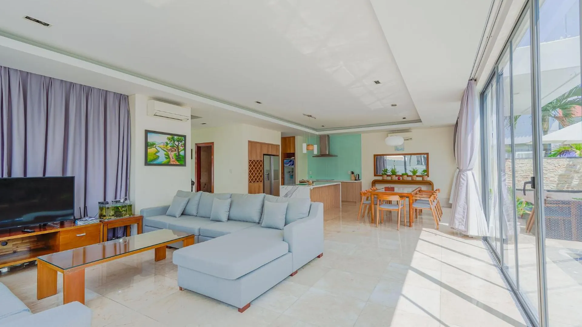 Memories Holiday Beach Villa Da Nang Resort