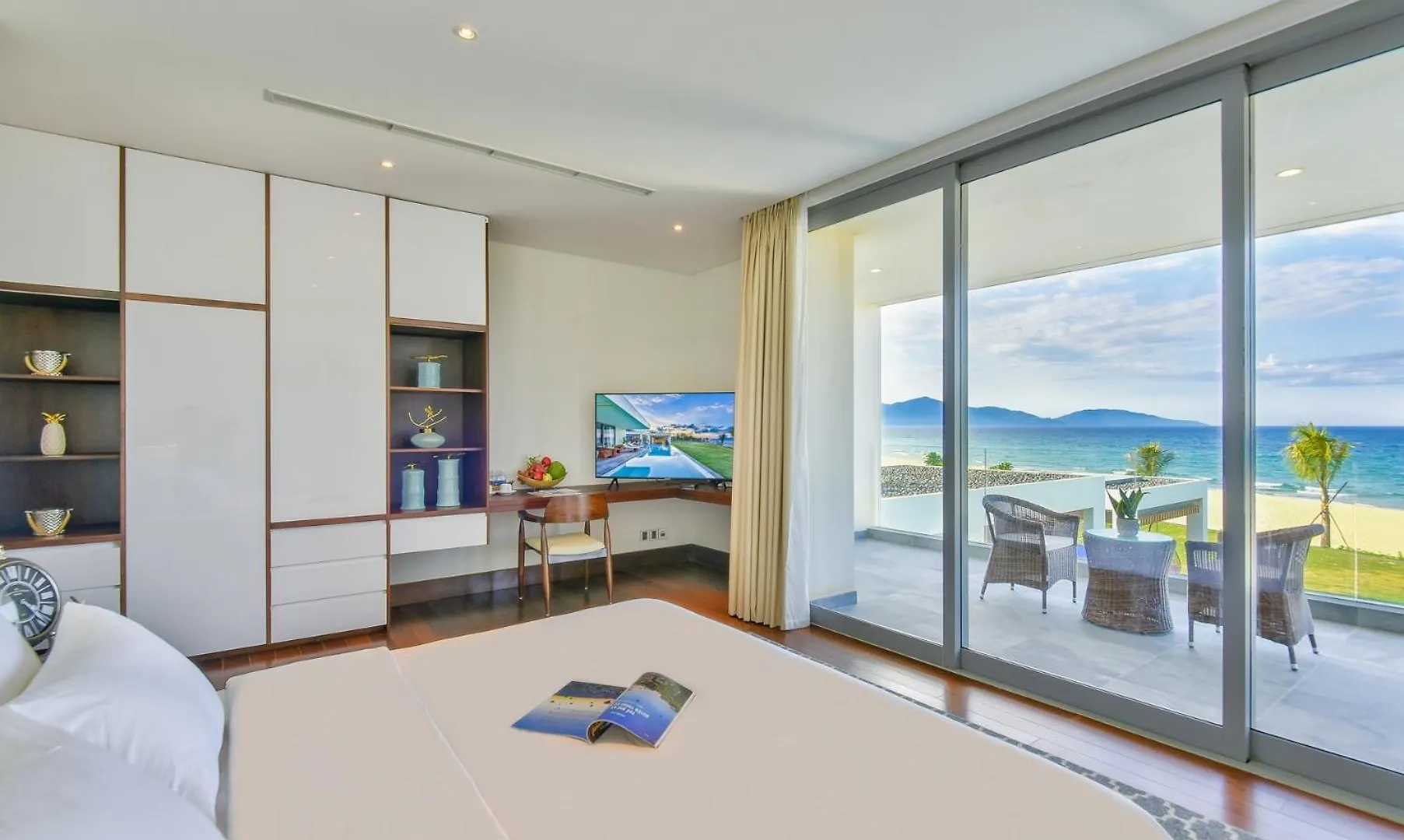 Memories Holiday Beach Villa Da Nang Resort