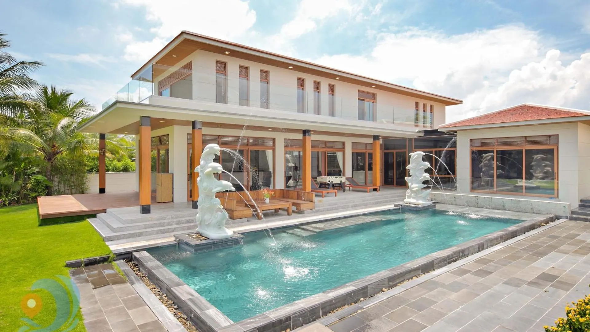 ***** Resort Memories Holiday Beach Villa Da Nang Vietnam
