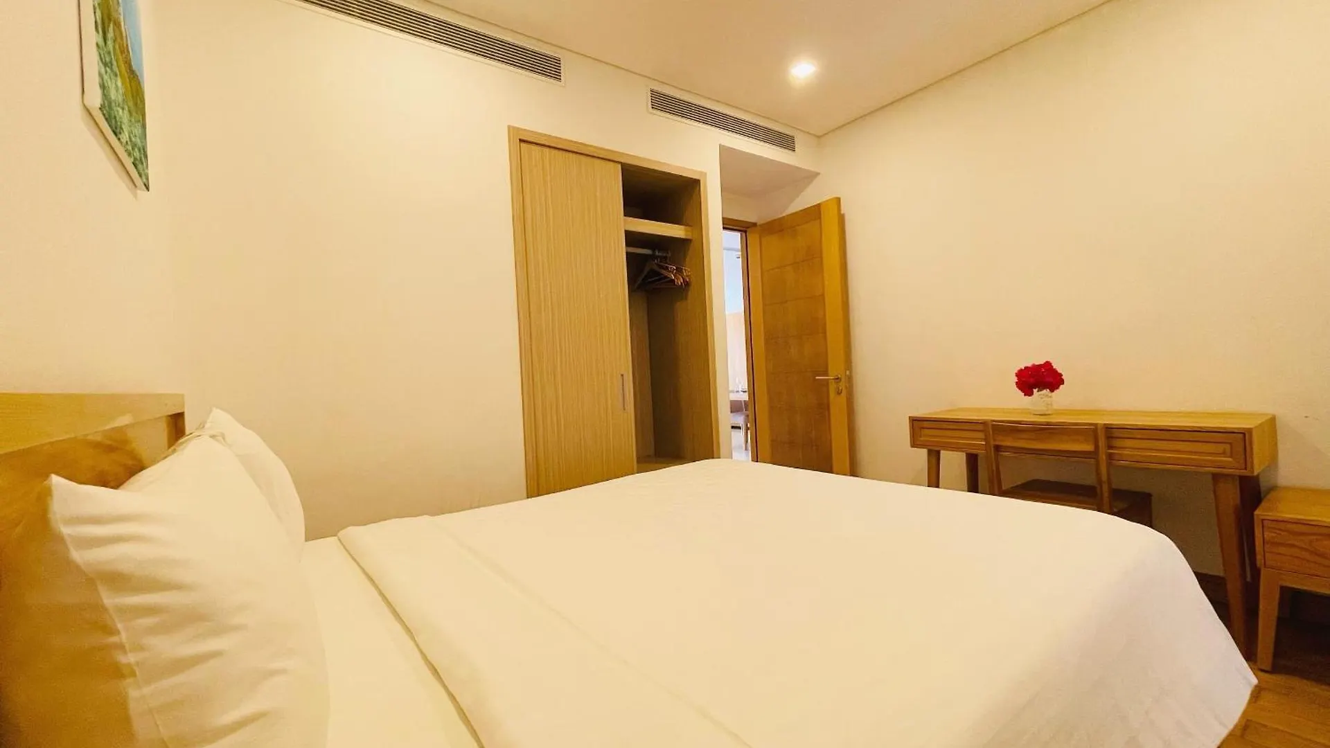 Memories Holiday Beach Villa Da Nang 5*,