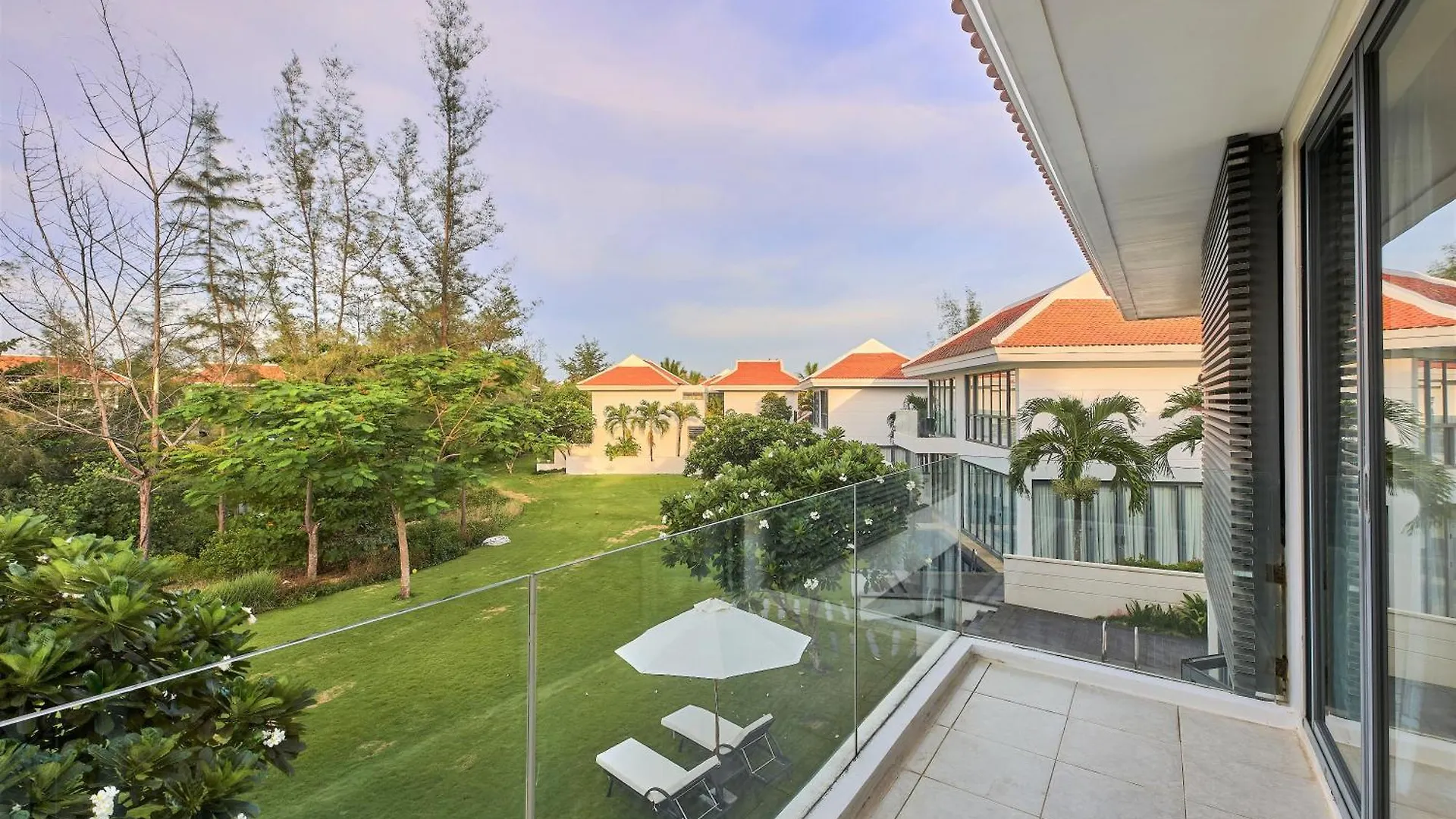 Memories Holiday Beach Villa Da Nang 5*,  Vietnam